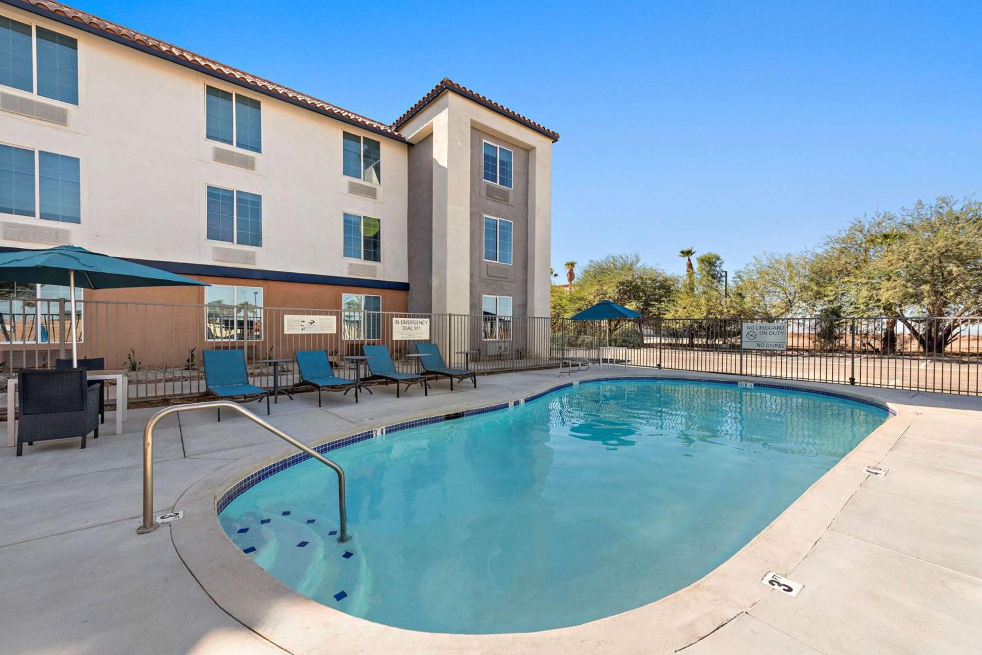 Hampton Inn By Hilton Calexico Εξωτερικό φωτογραφία
